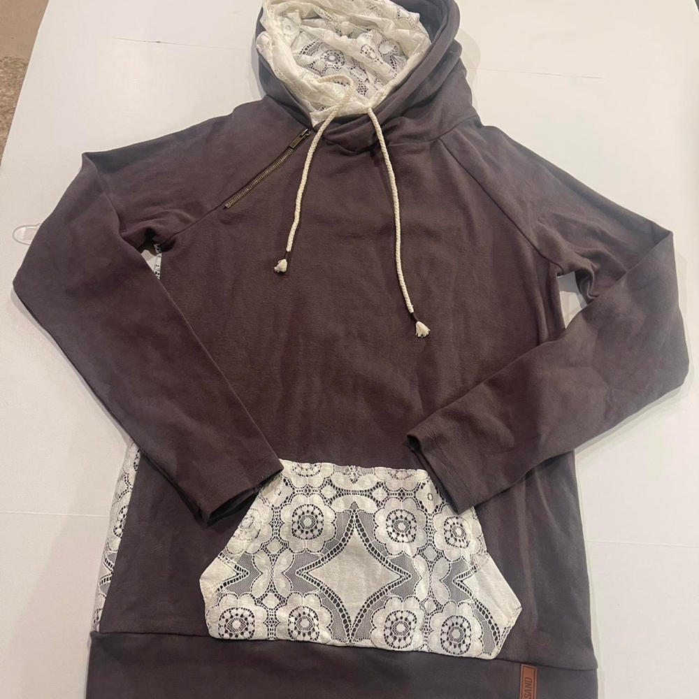 Brownā and white boot barn lace hoodie. New with tags.
